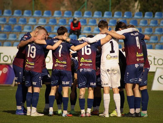 Warta jedzie na teren legendarnego klubu