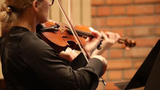 Między sercem a rozumem - koncert Między sercem a rozumem - koncert